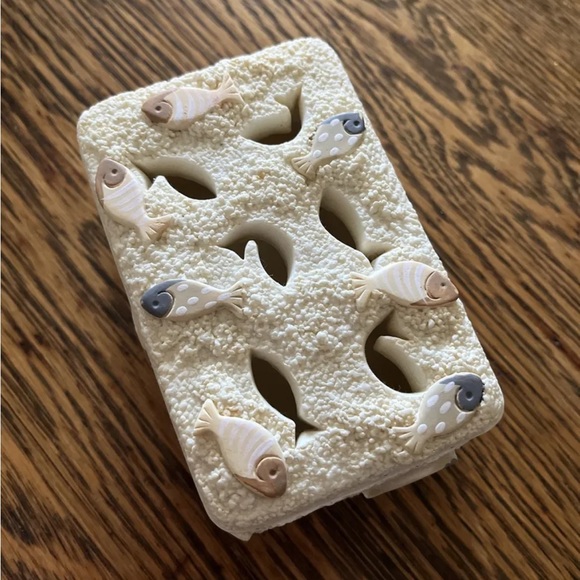 Fish in Sand Trinket Box Beach - Picture 2 of 5